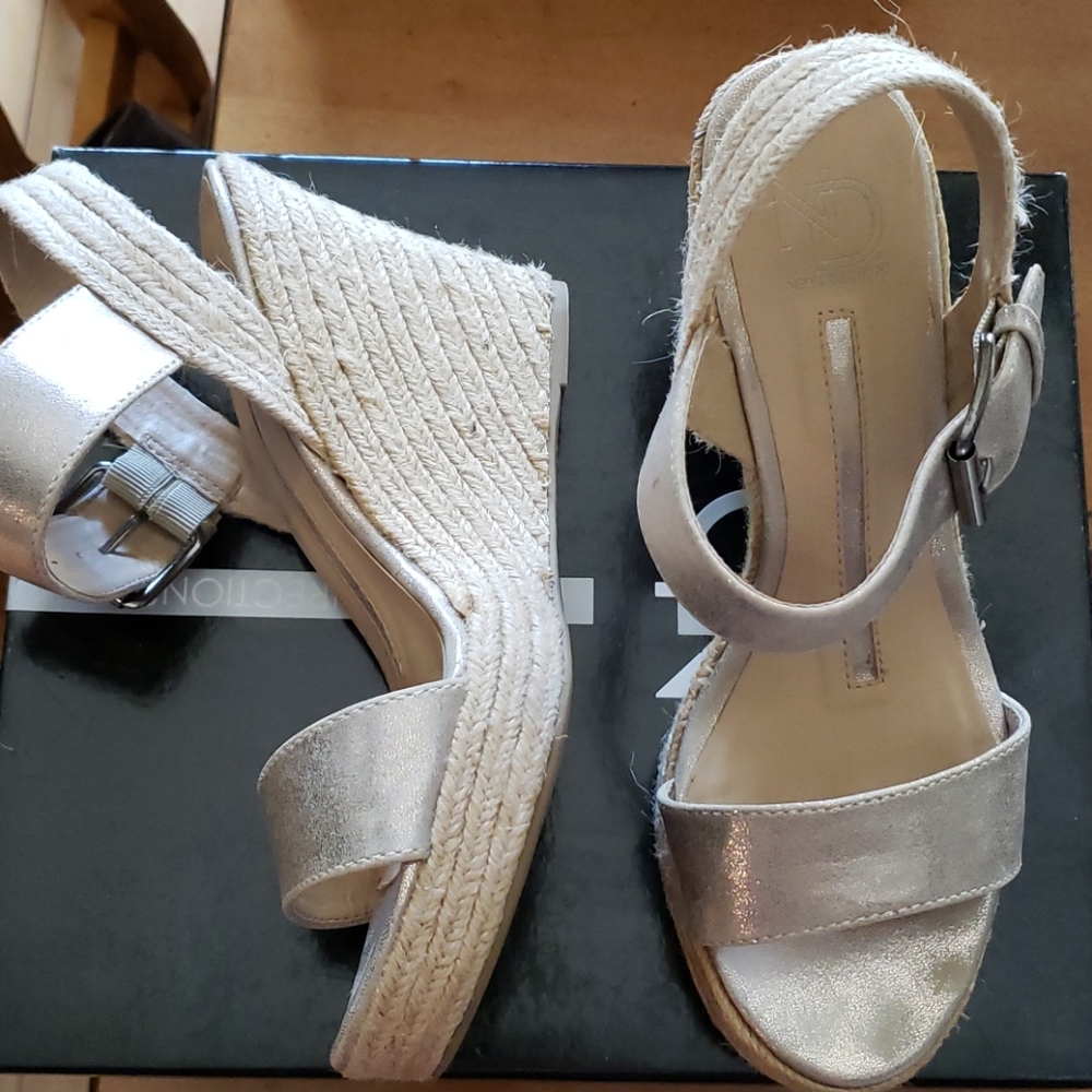 New Direction wedge sandals
